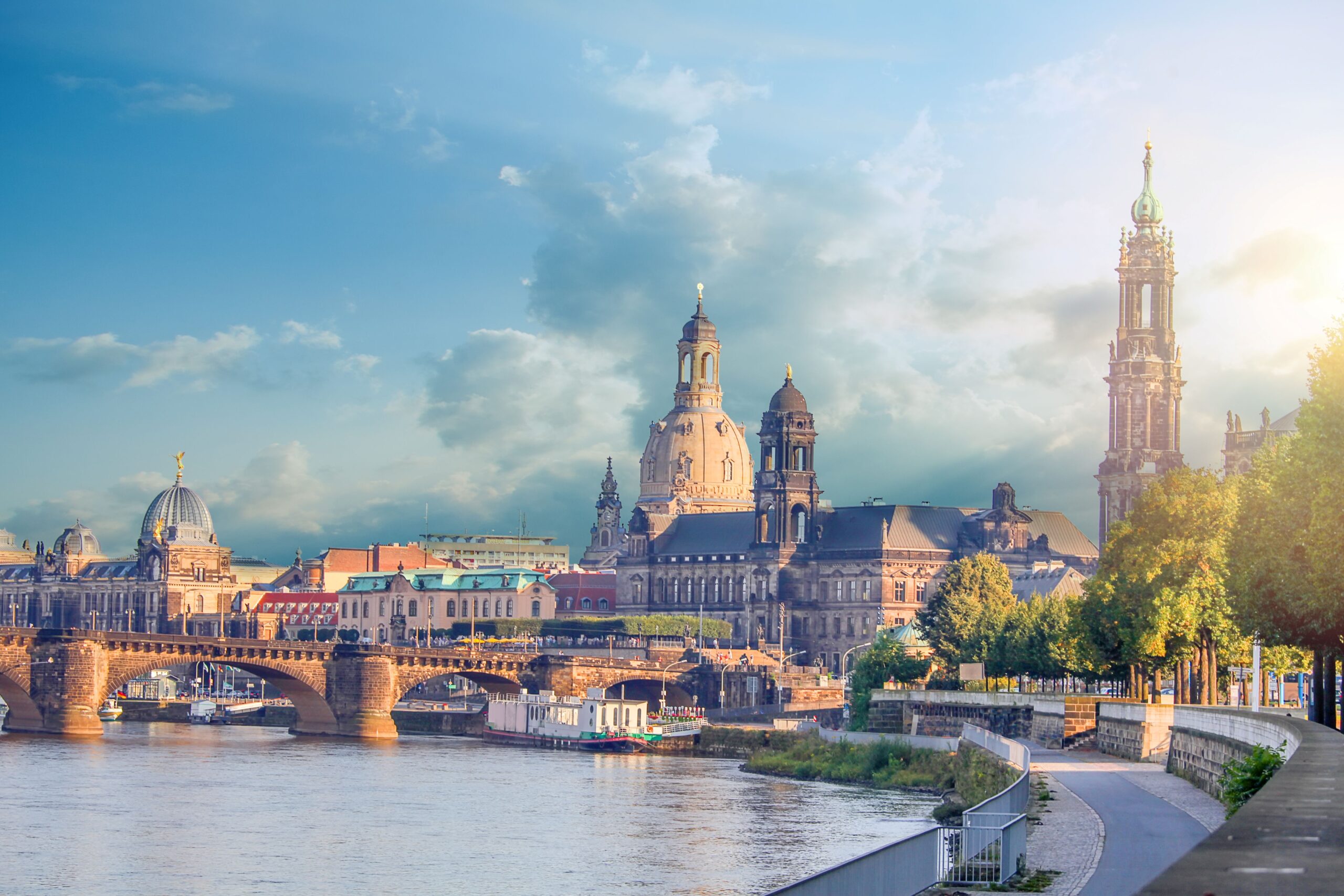 Escort_Dresden_Sachsen_Stadt_an_der_Elbe